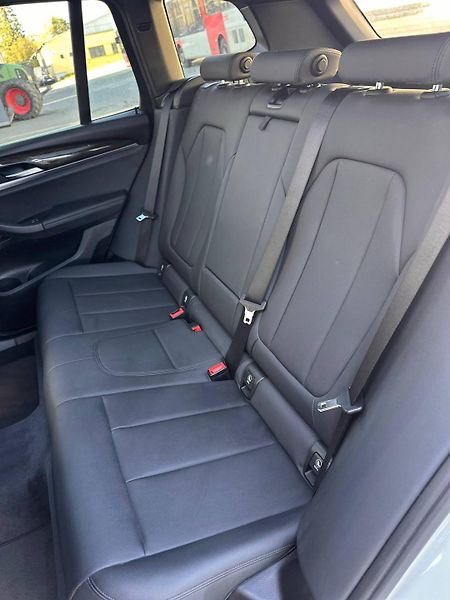 BMW X3 (2020) G01 SDRIVE 30i 2.0 TURBO 2020 - fotka 14 z 39