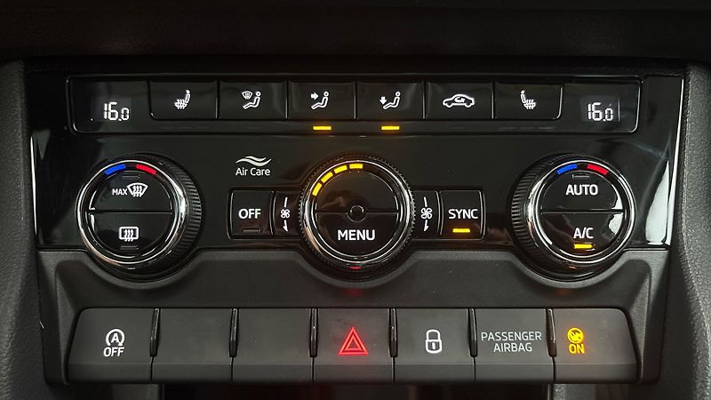 Škoda Karoq 2.0 TDI Style - fotka 13 z 26