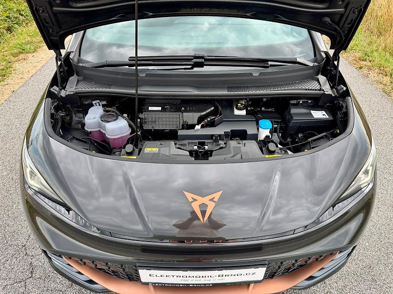 Cupra Born (2021) 58kWh, SOH 91% - fotka 15 z 18