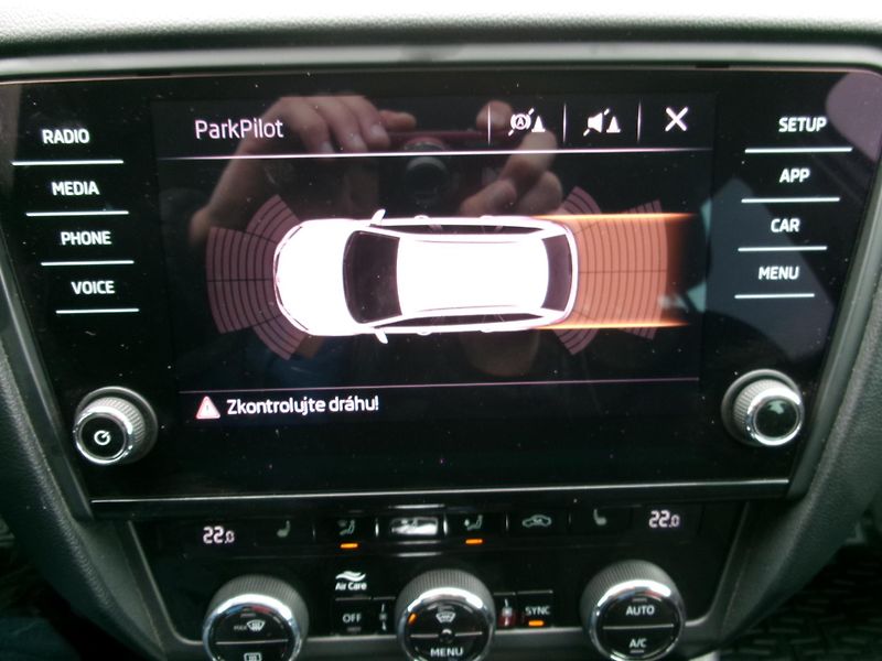 Škoda Octavia (2019) 1,5TSI DSG AC TEMP ČR - fotka 22 z 36