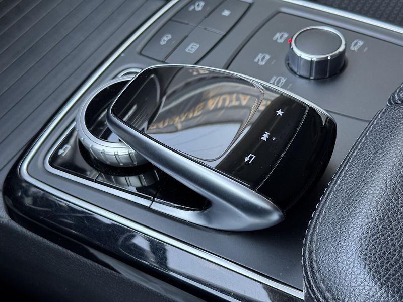 Mercedes-Benz GLE (2017) 350D 190kW 4M, AIRMATIC, 360°  - fotka 40 z 50