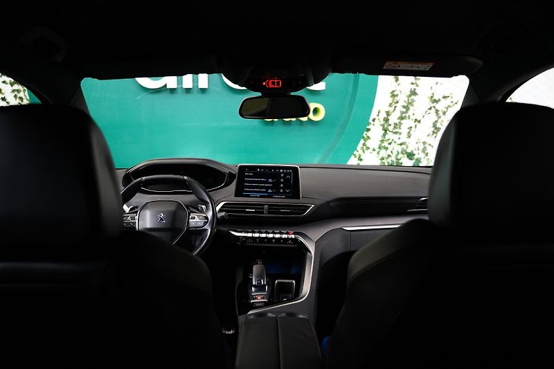 Peugeot 3008 - fotka 17 z 30
