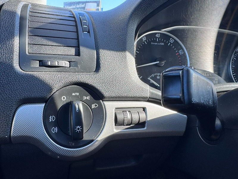 Škoda Octavia (2011) 1,8 TSI 118KW NOVÉ ROZVODY STK - fotka 33 z 50