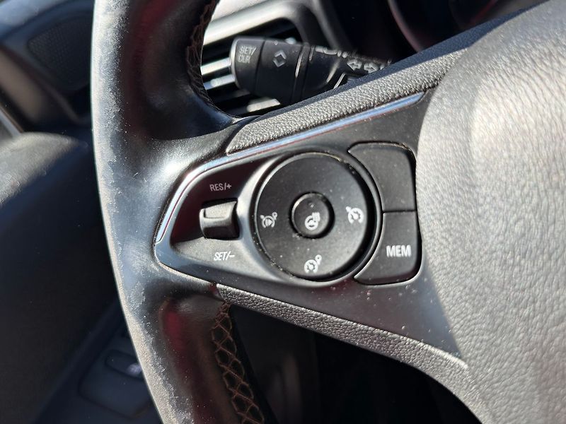 Opel Combo 1.2TURBO 81KW*TOP VÝBAVA- ZADA - fotka 26 z 33