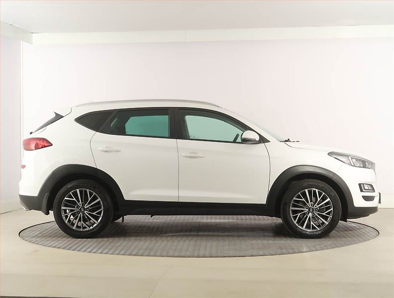Hyundai Tucson (2019) 1.6 T-GDI, Serv.kniha, Navi - fotka 6 z 21