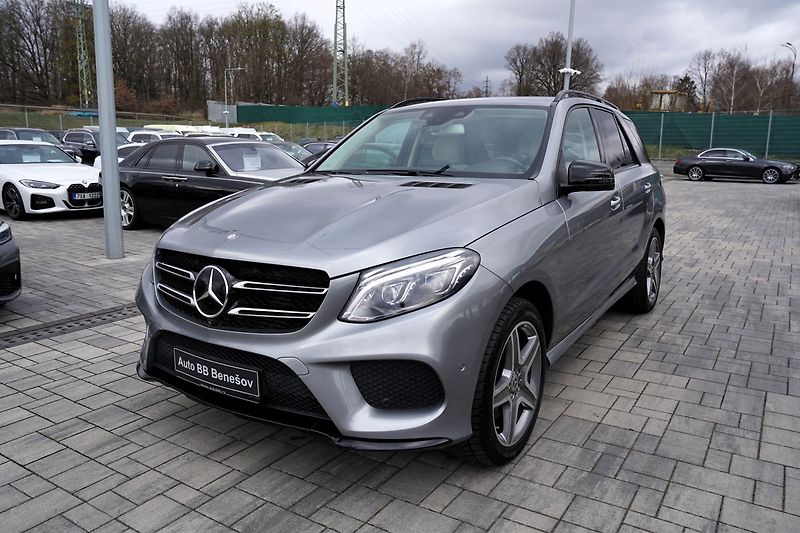 Mercedes-Benz GLE 350d 4Matic AMG/20/ČR - fotka 2 z 35