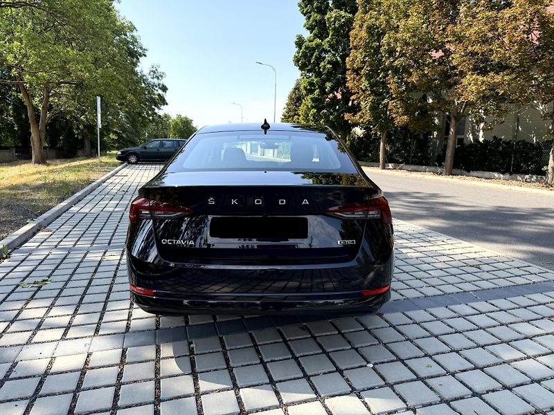 Škoda Octavia 1.0 TSI MHEV E-TEC 81 kW  - fotka 5 z 19