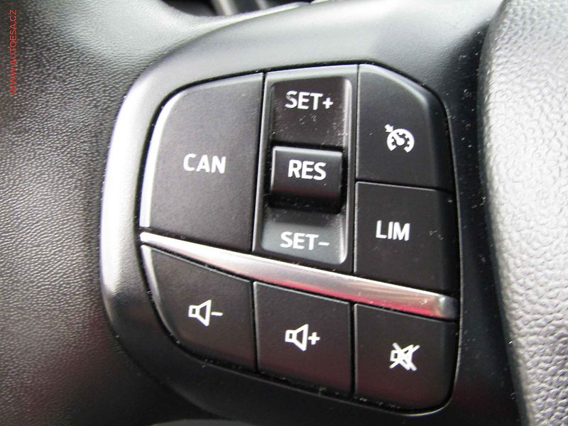 Ford Puma (2020) 1.0 EcoBoost, 1.maj,ČR, Navi - fotka 12 z 20