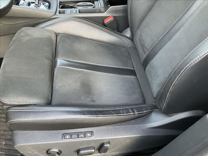 Škoda Octavia 2,0 SCOUT,TAŽNÉ,WEBASTO,CANTON - fotka 25 z 44