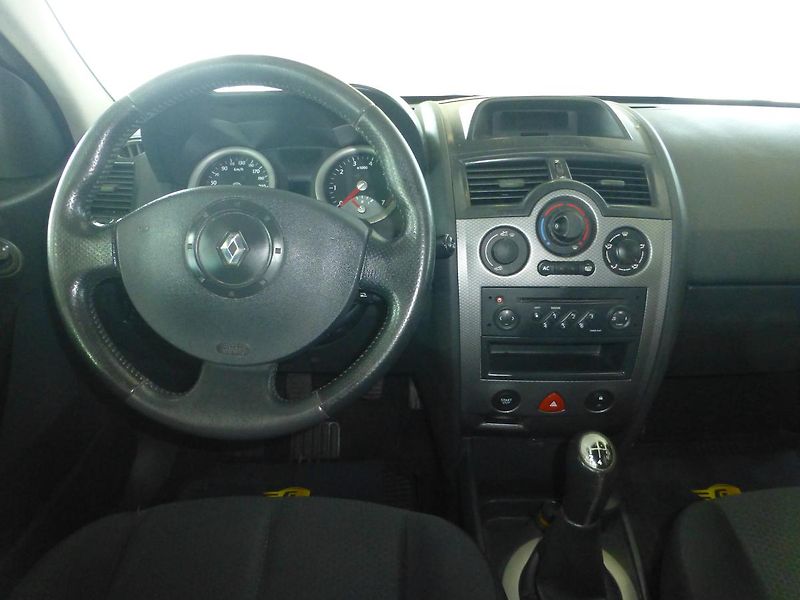 Renault Mégane (2004) 1,6-83KW*KLIMATIZACE**ALU KOLA - fotka 16 z 24