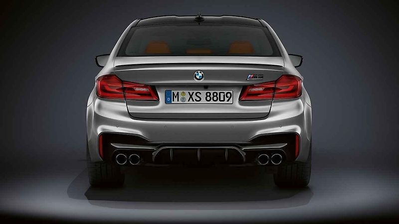 BMW M5 Competition.