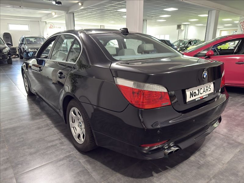 BMW Řada 5 2,2   520i V6 ANGEL SUPER STAV - fotka 4 z 38