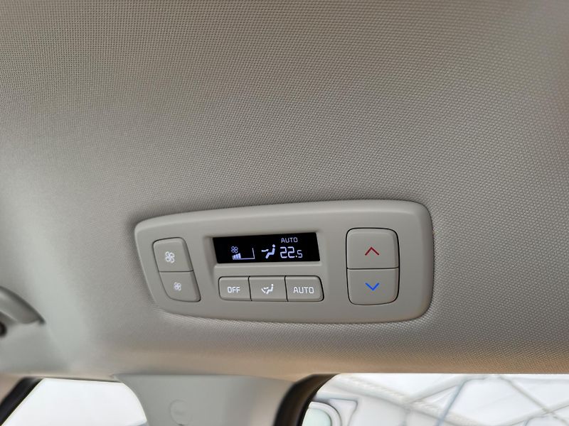 Kia Carnival 2.2d*AT*145kw*9-mist*DPH* - fotka 21 z 50