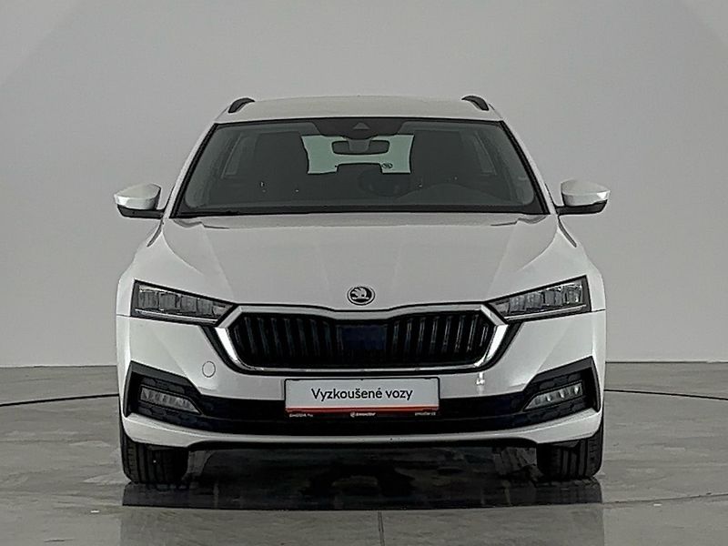 Škoda Octavia Ambition - fotka 4 z 25