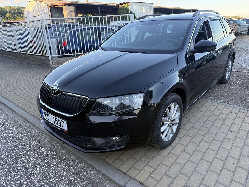 Škoda Octavia (2017) 1.6tdi - fotka 14 z 52