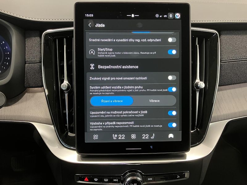 Volvo XC90 B5 AWD Ultra Bright AT8, ČR - fotka 37 z 49