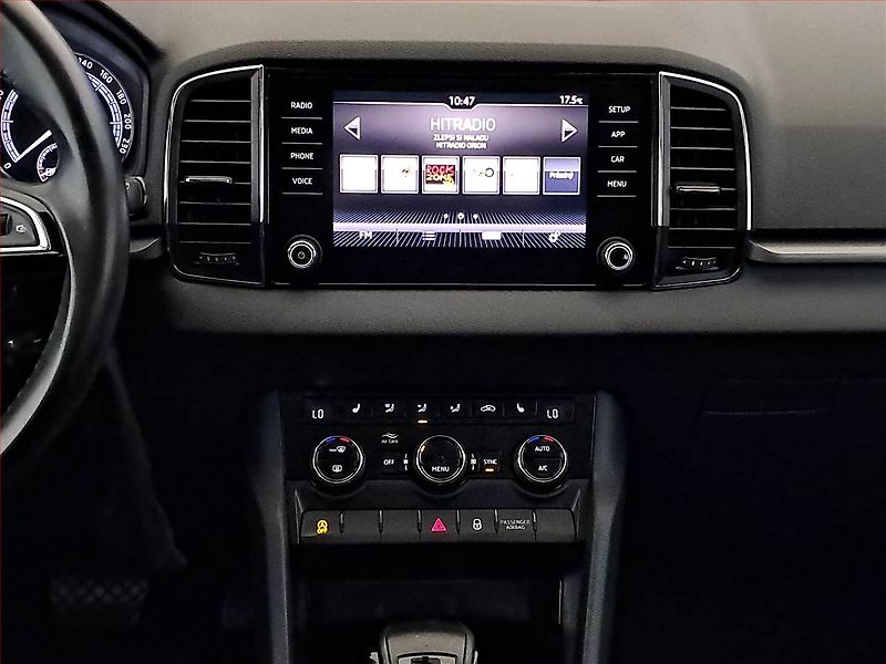 Škoda Karoq (2019) 1.5 TSI, Automat, Tempomat - fotka 11 z 18
