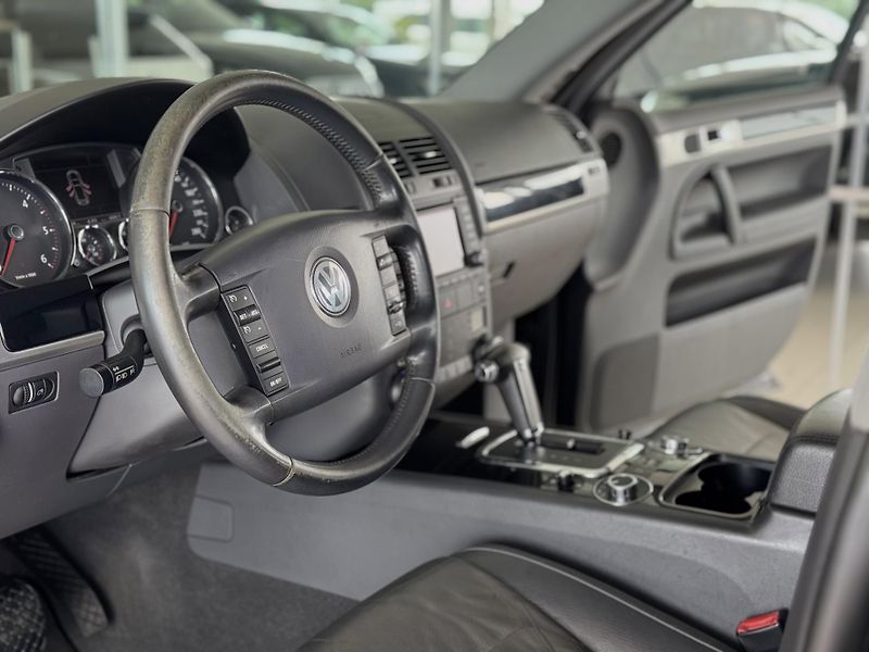Volkswagen Touareg - fotka 12 z 37