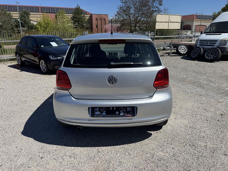 Volkswagen Polo (2010) 1.4 16v DSG 63kw  75000km 1.M. - fotka 6 z 26