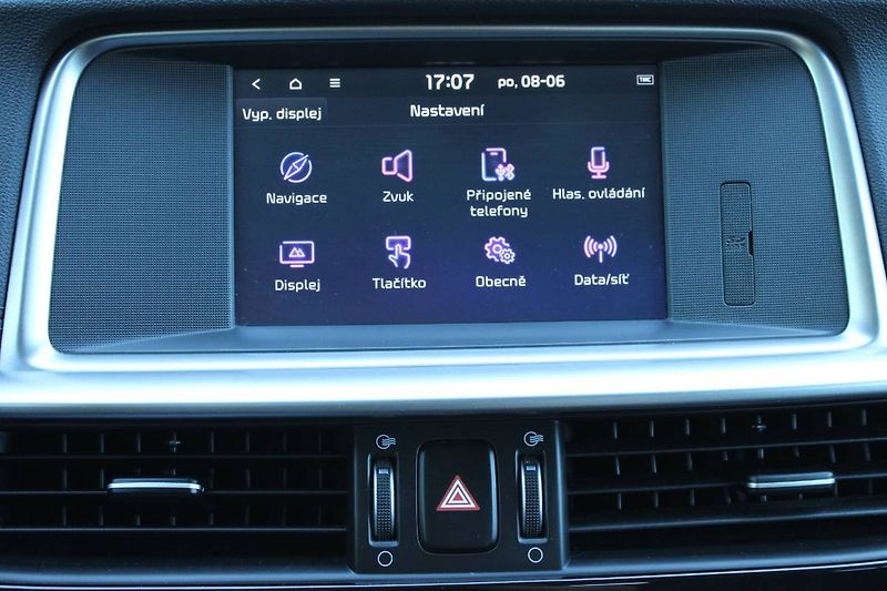 Kia Optima (2019) 1.6 CRDI 100kW automat servisk - fotka 22 z 30