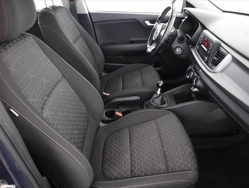 Kia Rio (2018) 1.25 CVVT, Serv.kniha - fotka 7 z 17