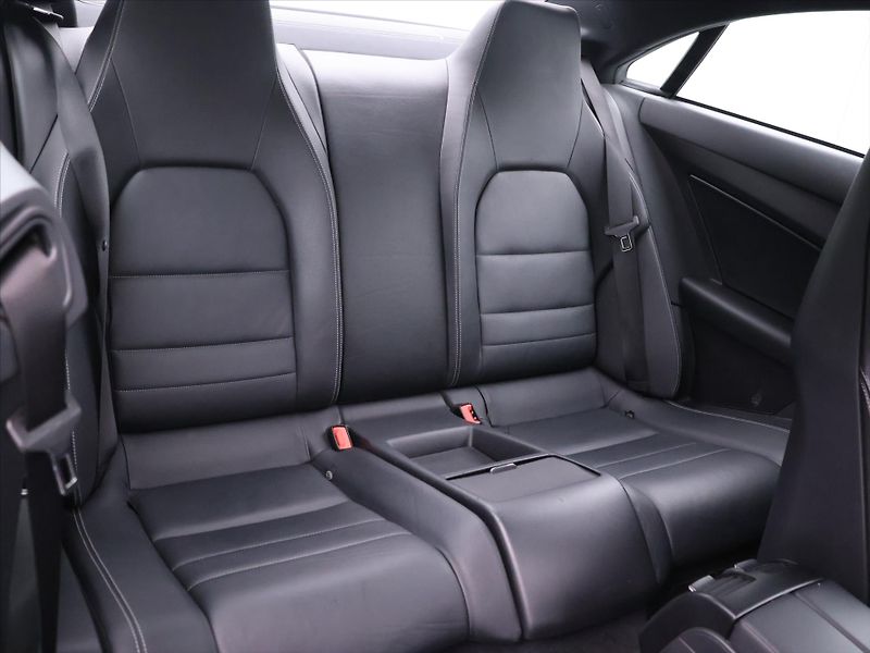 Mercedes-Benz Třídy E 3,0 350CDI 170kW Aut. Elegance - fotka 15 z 37