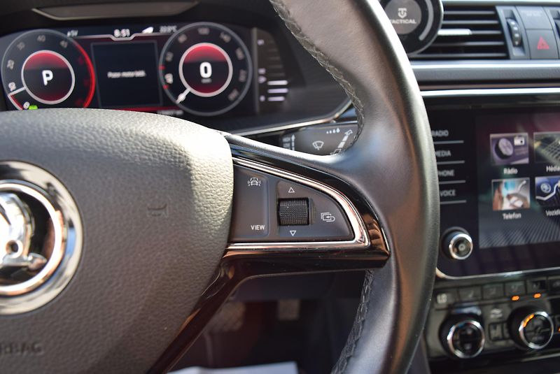 Škoda Superb (2019) 2.0TDI 110kw 4x4 L&K DSG TAŽNÉ - fotka 30 z 50