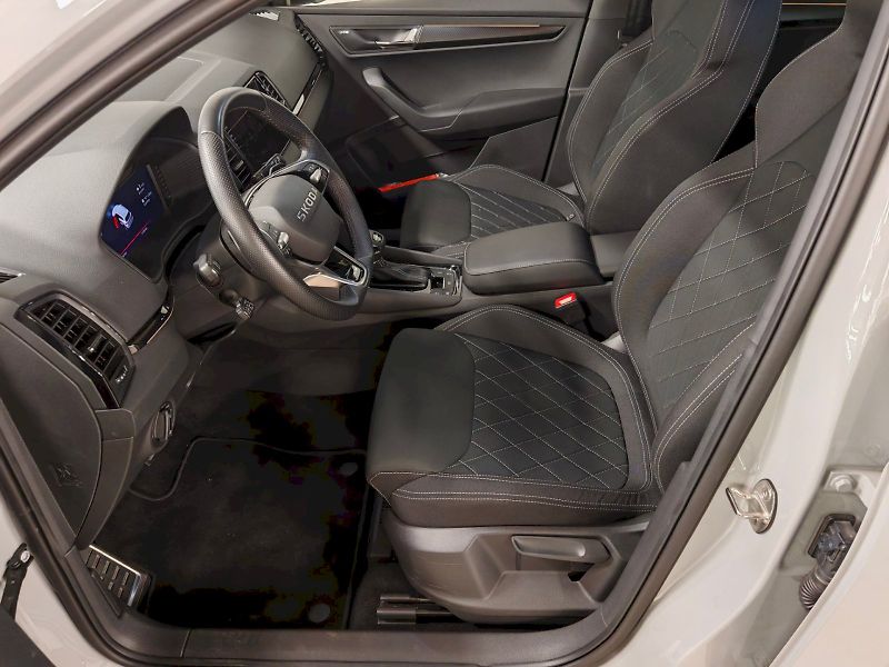 Škoda Karoq (2025) 2.0 TDI 110 kW DSG 4x4 Sportli - fotka 21 z 31