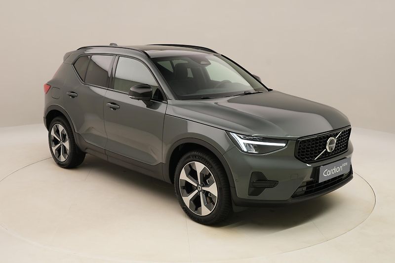 Volvo XC40 (2026) B3 AUT DARK ULTRA  - fotka 16 z 64
