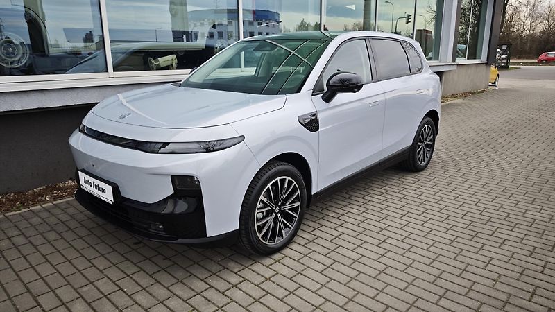 Leapmotor B10 (2026) Design 67kW EV - fotka 4 z 45