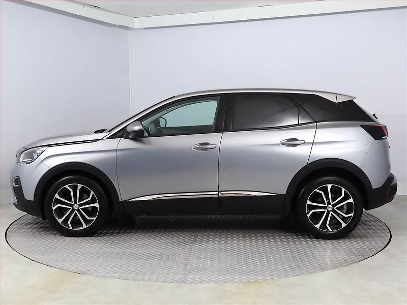Peugeot 3008 (2017) 1.6 BlueHDi, Automat - fotka 3 z 19