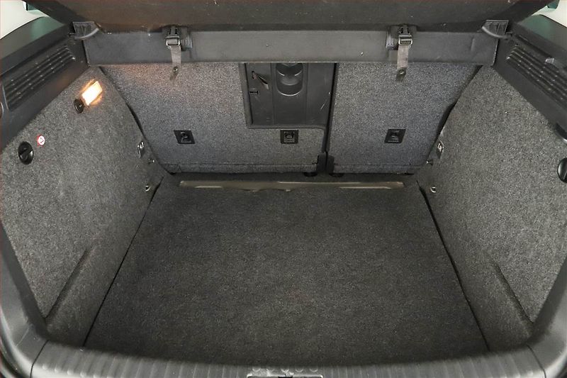 Volkswagen Tiguan (2009) 2.0 TDI, 4X4, Xenony - fotka 12 z 13