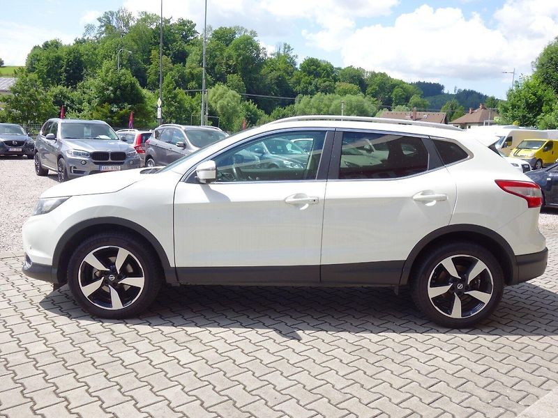 Nissan Qashqai (2017) 1.5dCi 81kW 6MAN -VÝBAVA! - fotka 4 z 40
