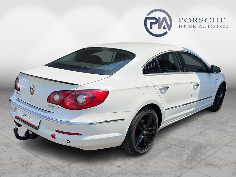 Volkswagen Passat CC 2.0TDi DSG 103kW - fotka 2 z 20