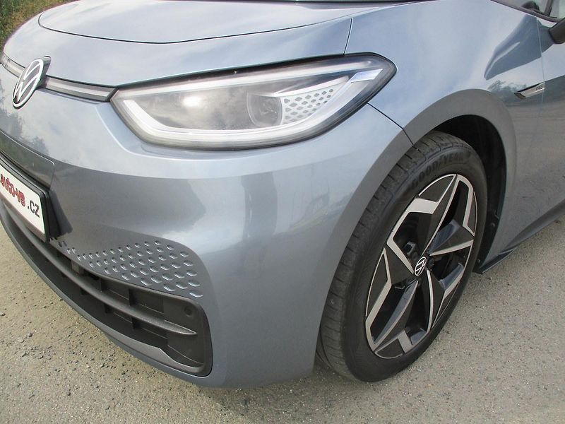 Volkswagen ID.3 MAX PRO PERFORM 150kW TEP.ČERP - fotka 21 z 49