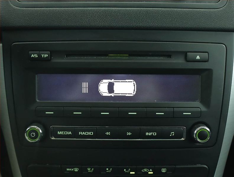 Škoda Yeti (2014) 1.4 TSI, Automat, Serv.kniha - fotka 16 z 17