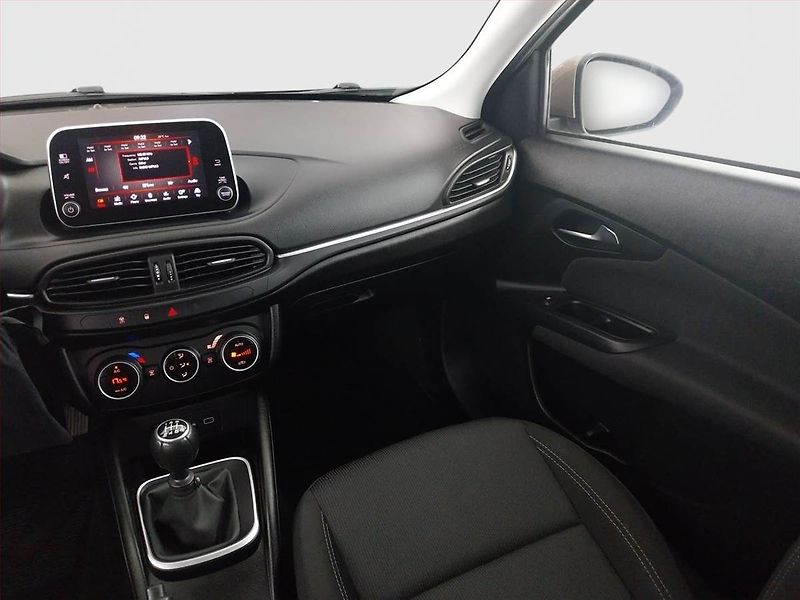 Fiat Tipo (2019) 1.4 16V, Serv.kniha, Tempomat - fotka 8 z 18