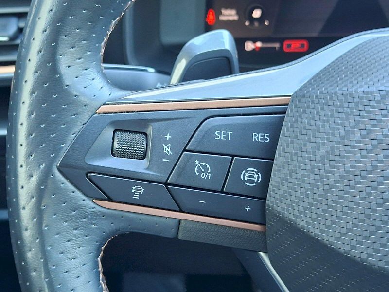 Cupra Formentor (2022) DSG 1,5TSi 110kW - fotka 15 z 35