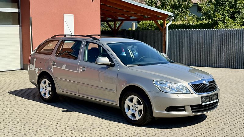 Škoda Octavia (2010) 1.6MPi*75kW*ELEGANCE*1.MAJ* - fotka 5 z 20