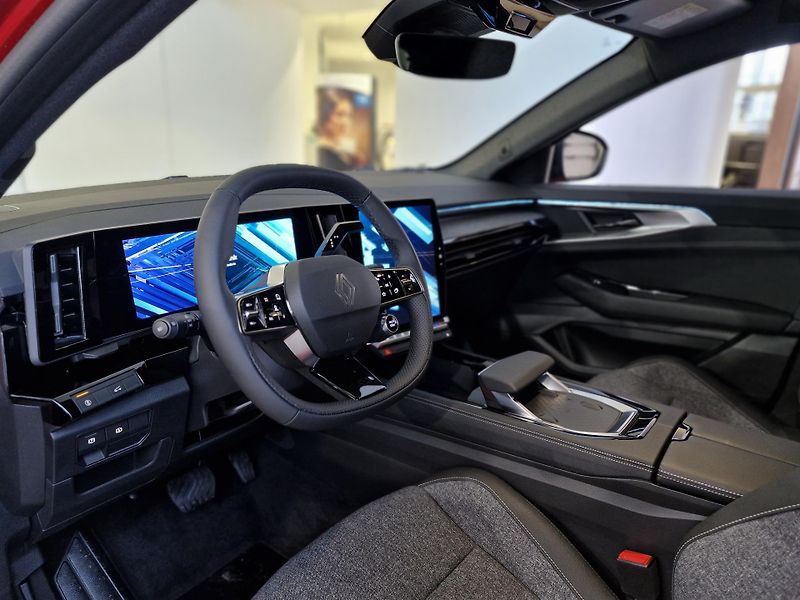 Renault Austral (2026) techno mild hybrid 150 auto - fotka 7 z 10