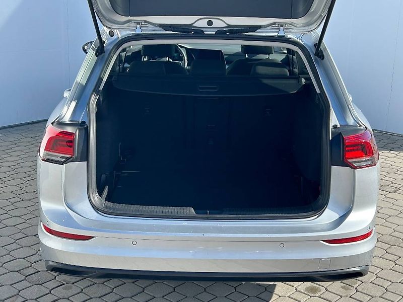 Volkswagen Golf Life 7DSG 1,5 eTSI - fotka 24 z 24