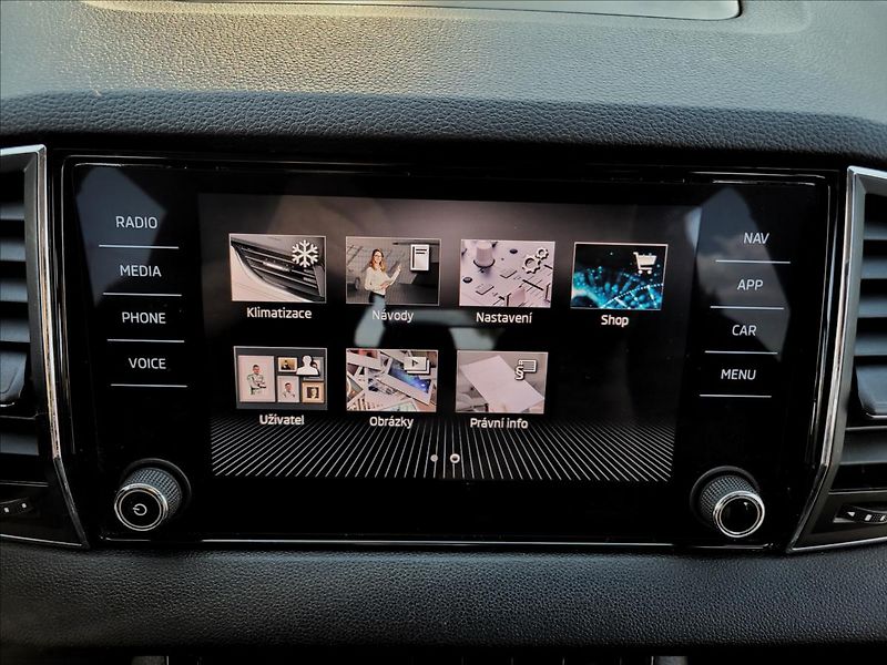 Škoda Karoq 1,0 Zálohováno !TSI,Style,TFT, - fotka 31 z 44