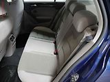 Volkswagen Golf (2011) 1.6TDi, Navi, AC - náhled 10