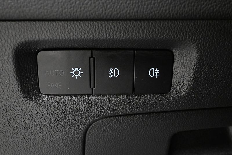 Škoda Octavia 2,0 TDI 110 kW DSG Clever Záru - fotka 26 z 30