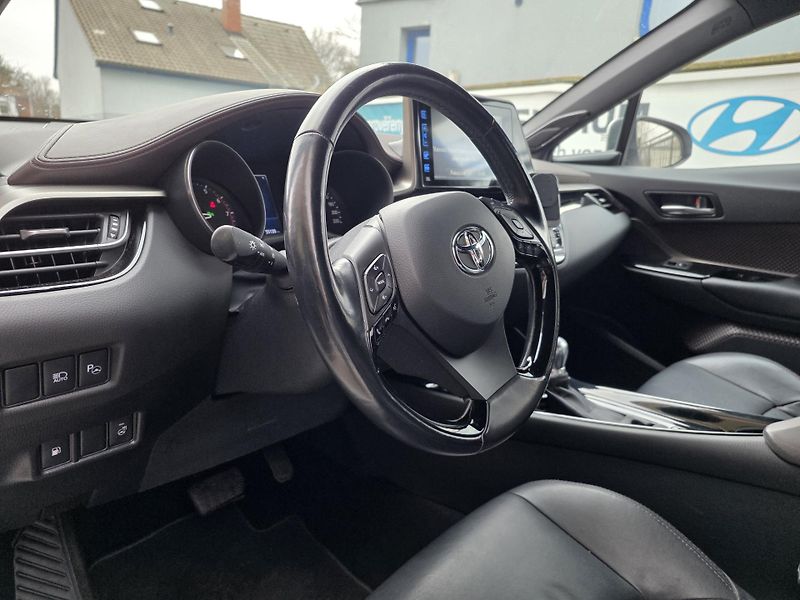 Toyota C-HR 1.2-4x4-NAVI-KAMERA - fotka 13 z 22