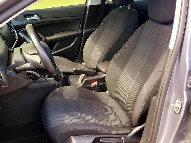 Peugeot 308 96kW,CZ,1maj,SERV.KNIHA       - fotka 27 z 40