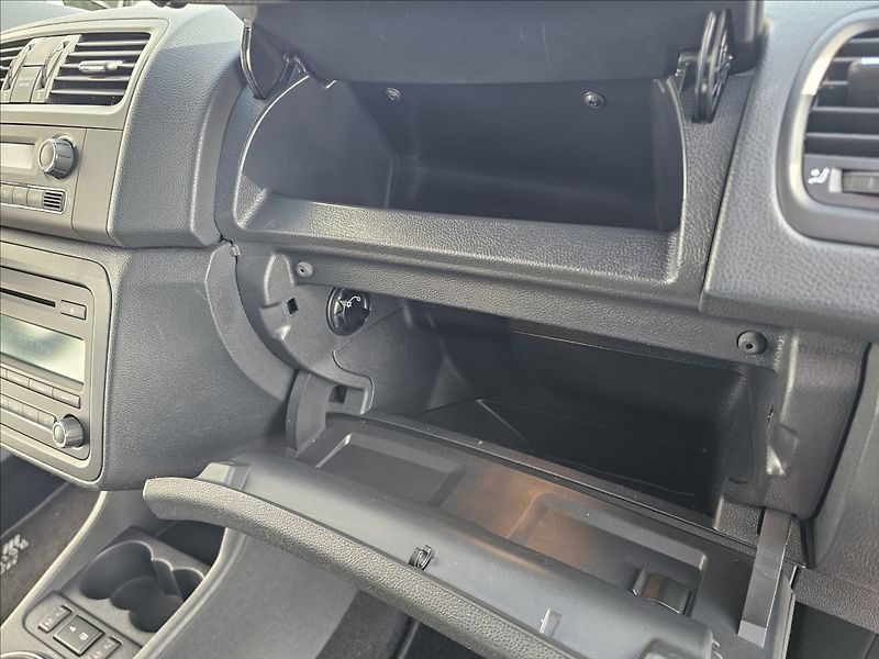 Škoda Fabia II 1,2TSi 63 KW Fresch STK - fotka 31 z 41