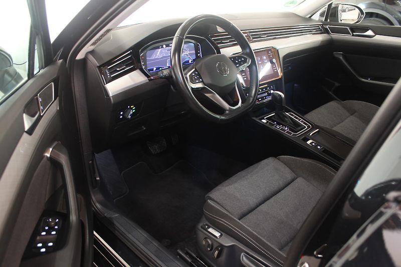 Volkswagen Passat (2023) 2.0TDI DSG Display Tažné  - fotka 16 z 34