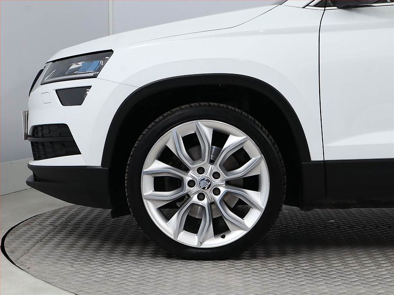 Škoda Karoq (2019) Style 1.5 TSI, Automat, Navi - fotka 13 z 24
