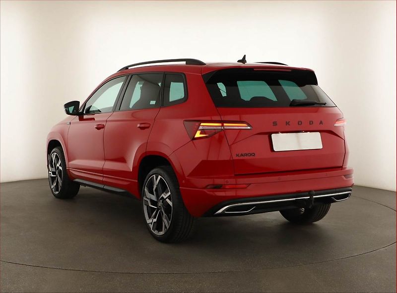 Škoda Karoq (2025) 1.5 TSI, SPORTLINE, AUTOMAT - fotka 4 z 24